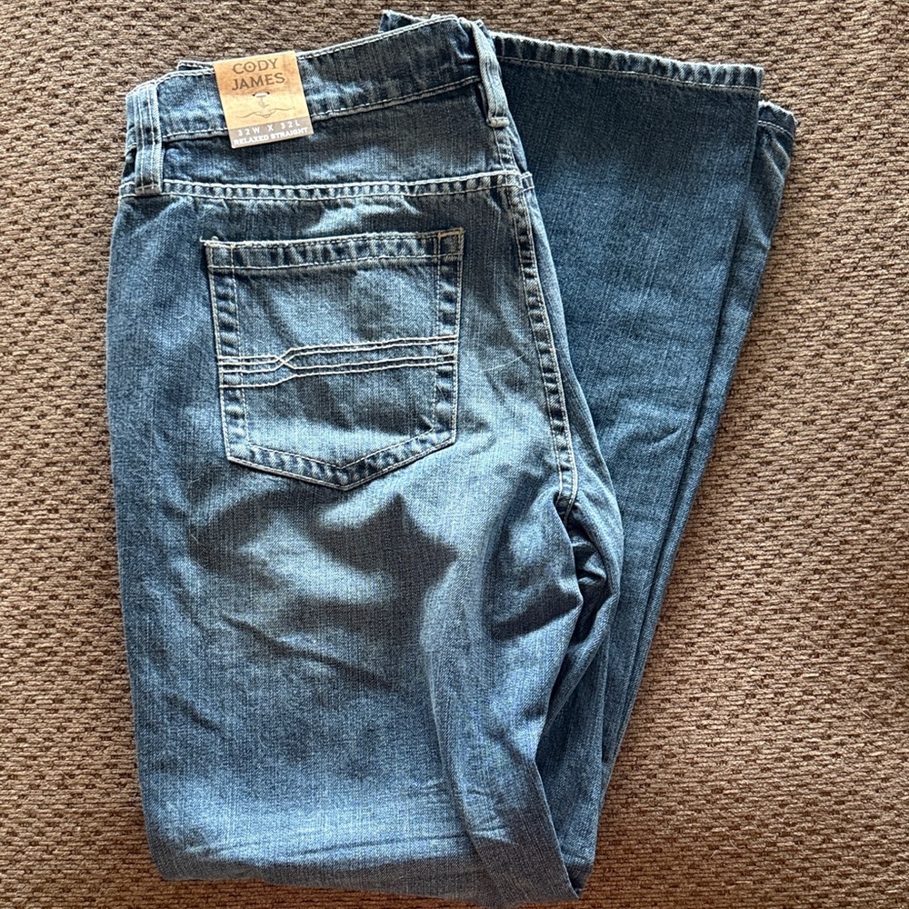 Cody James Men's Relaxed Fit Blue Jeans
